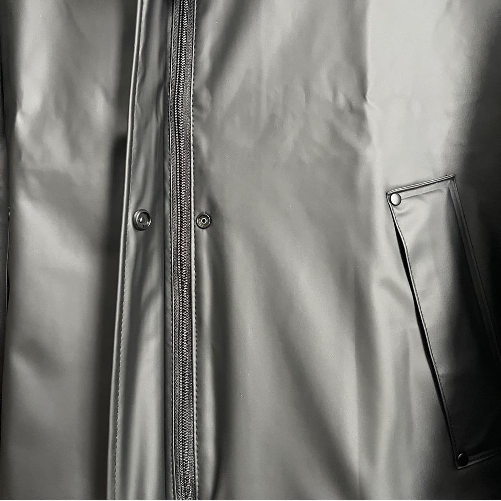 NWT! Helly Hansen Women's Moss Rain Jacket Small - Picture 9 of 14